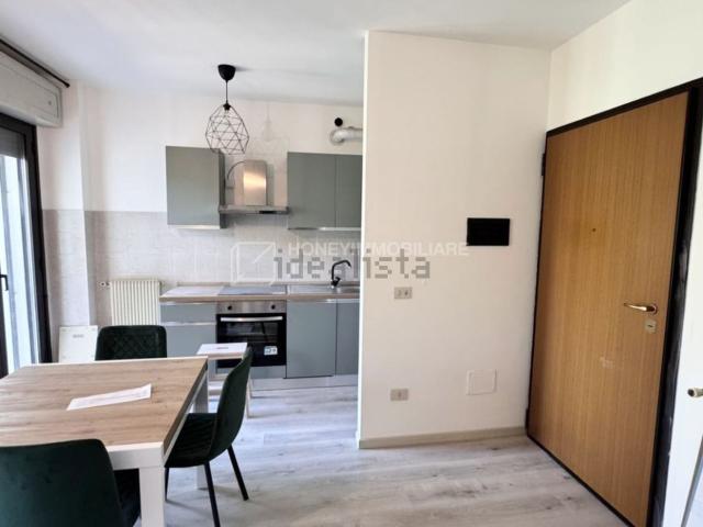 Appartamento in affitto di 75 m² in Via Giovanni Pascoli, 65