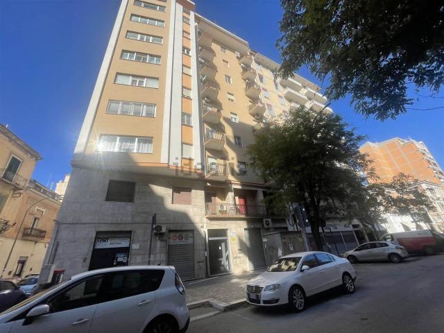 Appartamento in affitto di 75 m² in Via Giacomo Matteotti, 86
