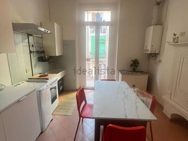 Appartamento in affitto di 75 m² in Via Giambellino, 9