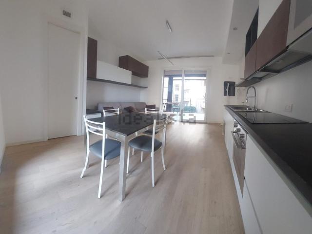 Appartamento in affitto di 75 m² in Via Giulio Cesare Procaccini, 17