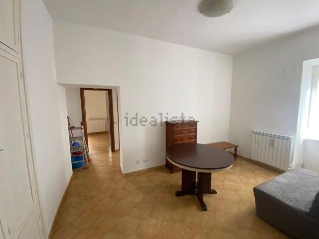 Appartamento in affitto di 75 m² in Via Giuseppe Picchioni, 28