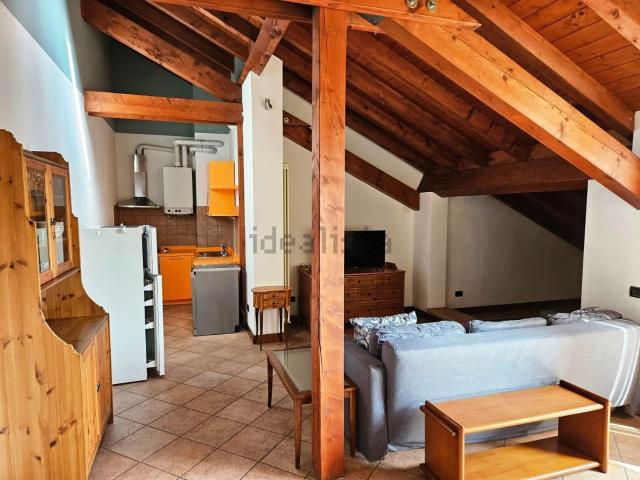 Appartamento in affitto di 75 m² in Via Lambro, 80