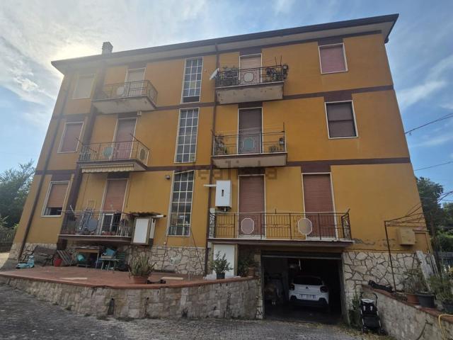 Appartamento in affitto di 75 m² in Via Marano, 84