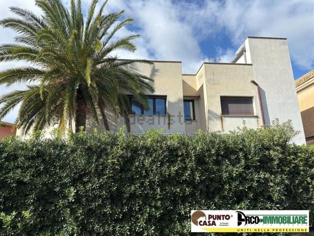 Appartamento in affitto di 75 m² in Via Marinai Alliata, 22