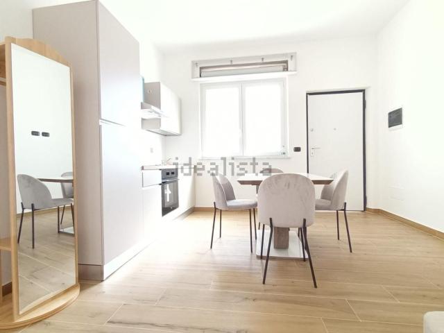 Appartamento in affitto di 75 m² in Via Monastir, 60