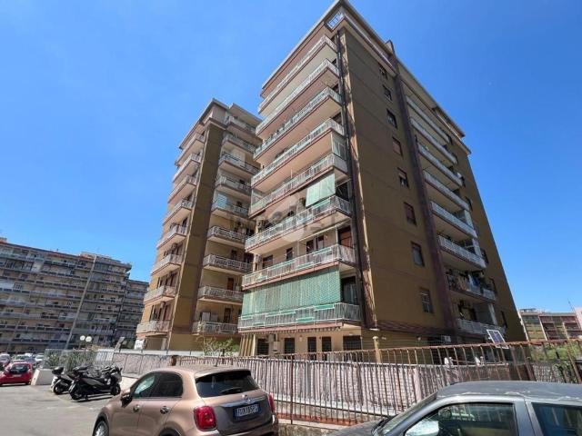 Appartamento in affitto di 75 m² in Via Modena, 24