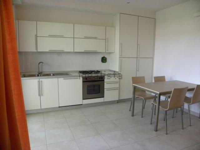 Appartamento in affitto di 75 m² in Via Molari