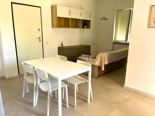 Appartamento in affitto di 75 m² in Via Napoli, 378