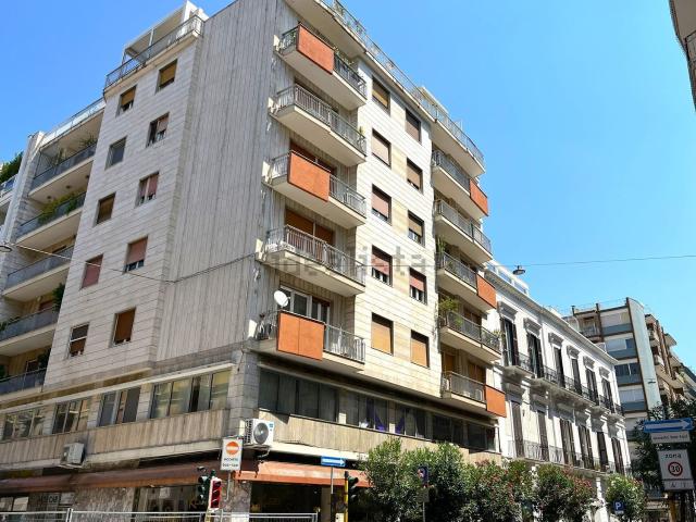 Appartamento in affitto di 75 m² in Via Nicolò Putignani