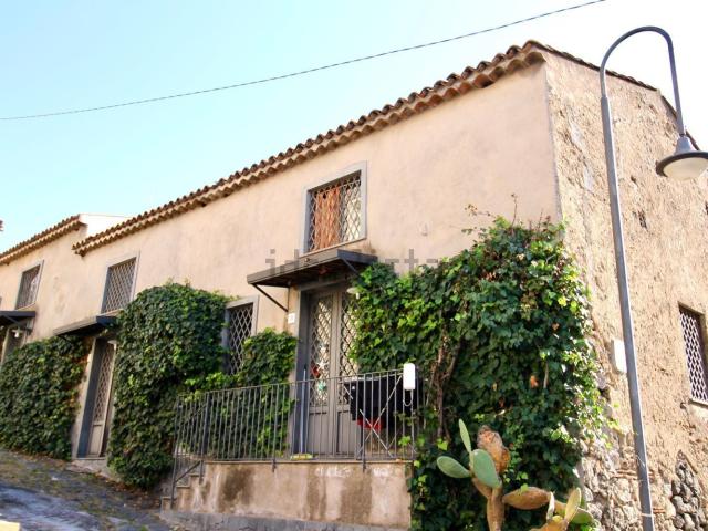 Appartamento in affitto di 75 m² in Via Nissoria, 37