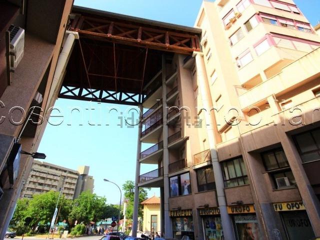 Appartamento in affitto di 75 m² in Via Paolo Gili, 47