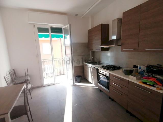 Appartamento in affitto di 75 m² in Via Parisio, 10