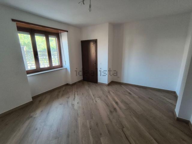 Appartamento in affitto di 75 m² in Via Roma