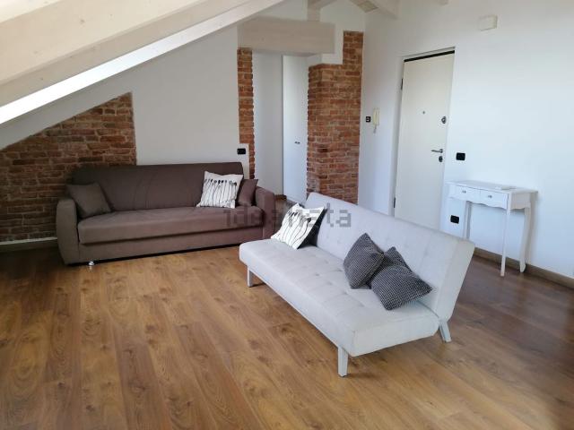 Appartamento in affitto di 75 m² in Via San Giacomo della Vittoria, 64
