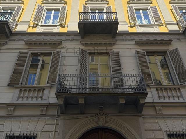 Appartamento in affitto di 75 m² in Via San Quintino, 18