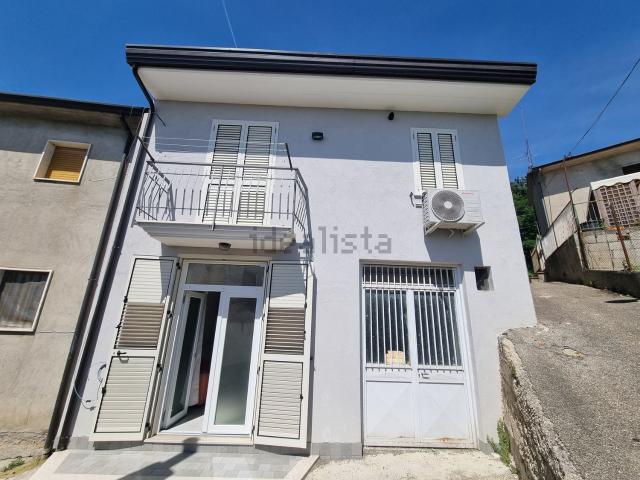 Appartamento in affitto di 75 m² in Via sala