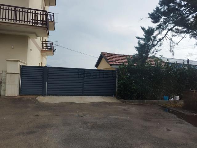 Appartamento in affitto di 75 m² in Via Sferracavalli, 132
