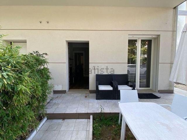 Appartamento in affitto di 75 m² in Viale Ciro Menotti, 4