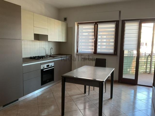 Appartamento in affitto di 76 m² in Via Gaetano Scardocchia