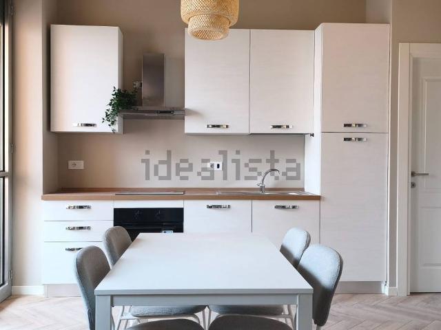Appartamento in affitto di 76 m² in Via Sporting Mirasole, 12