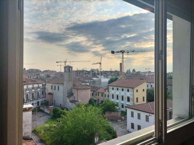 Appartamento in affitto di 76 m²