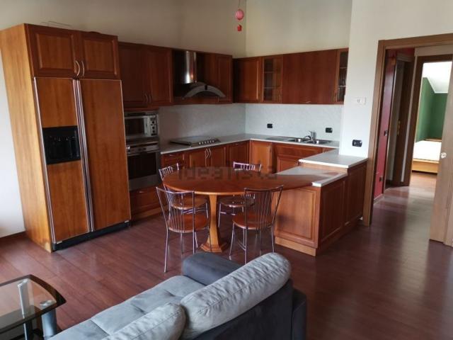 Appartamento in affitto di 78 m² in Via Gramsci, 38