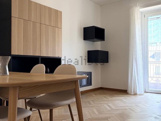 Appartamento in affitto di 78 m² in Via Melchiorre Gioia, 41