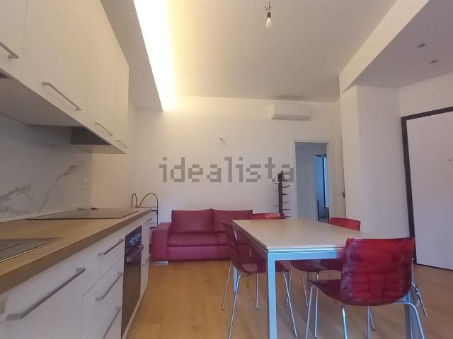 Appartamento in affitto di 78 m² in Viale Fratelli Casiraghi, 205