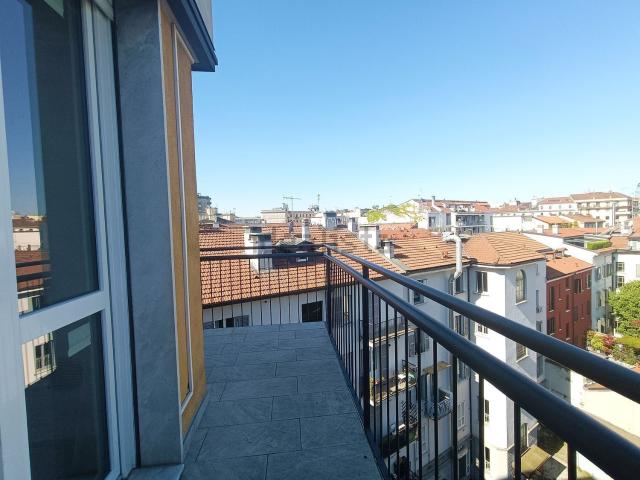 Appartamento in affitto di 79 m² in Via Achille Maiocchi, 11