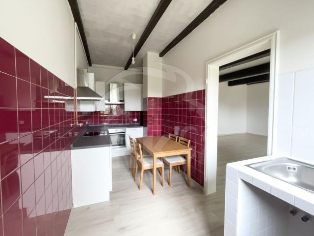 Appartamento in affitto di 79 m² in Via di Jano, 12