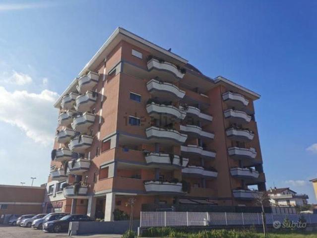 Appartamento in affitto di 79 m² in Via Marsica