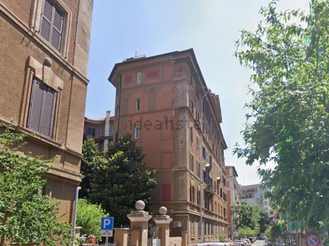 Appartamento in affitto di 83 m² in Via Massaciuccoli, 14