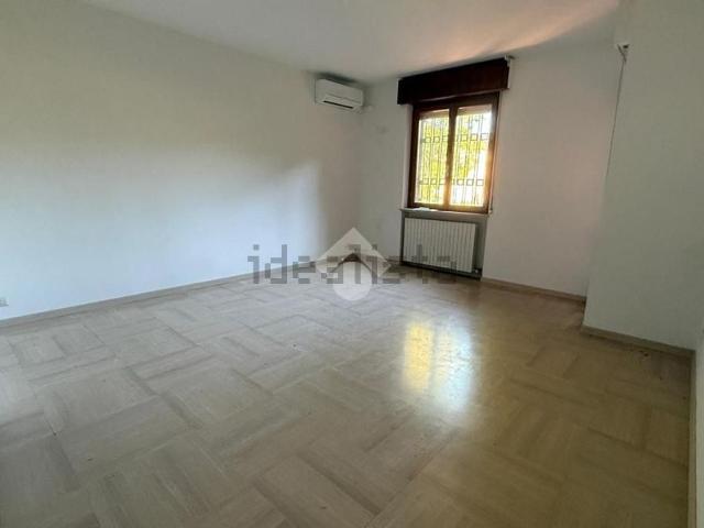 Appartamento in affitto di 83 m²
