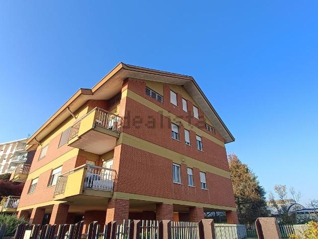 Appartamento in affitto di 80 m² in Corso Aosta, 2