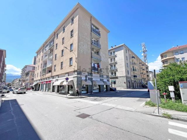 Appartamento in affitto di 80 m² in Piazza Roma, 21