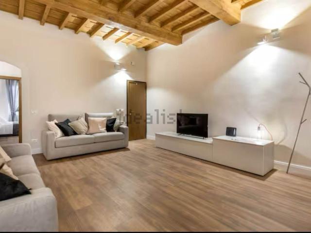 Appartamento in affitto di 80 m² in Piazza Santo Spirito, 11