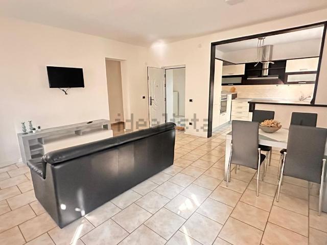 Appartamento in affitto di 80 m² in Strada Fossa Monda Nord, 281