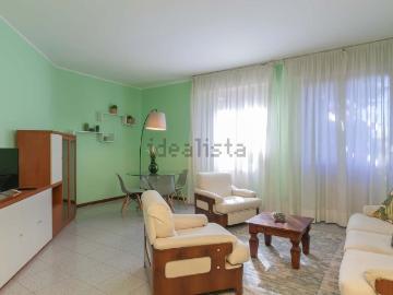 Appartamento in affitto di 80 m² in Via Valera, 2