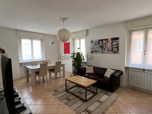 Appartamento in affitto di 80 m² in Via Alessandro Luzzago, 30