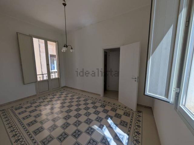 Appartamento in affitto di 80 m² in Via Ammiraglio Staiti, 39