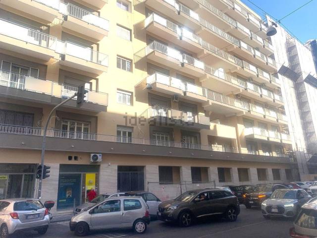 Appartamento in affitto di 80 m² in Via Asiago, 12