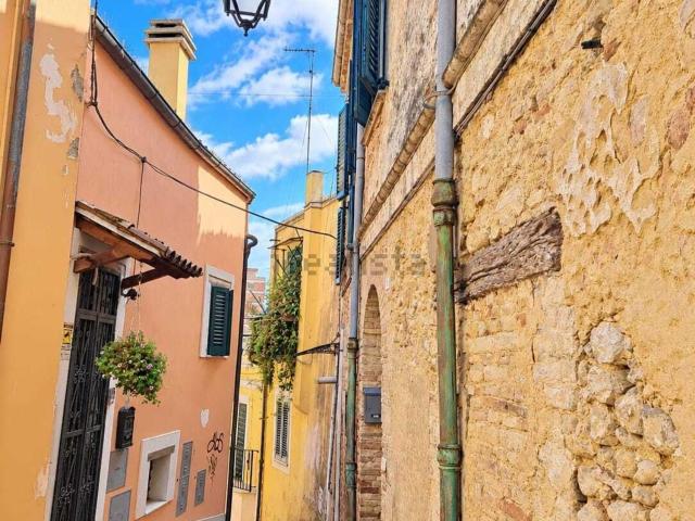 Appartamento in affitto di 80 m² in Via Asilo, 6