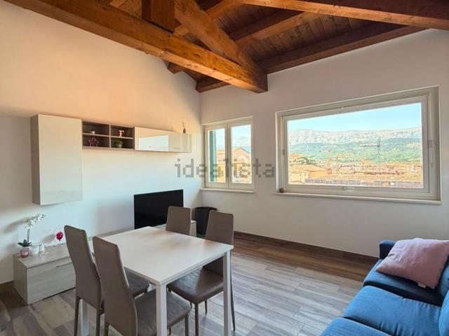 Appartamento in affitto di 80 m² in Via Arischia