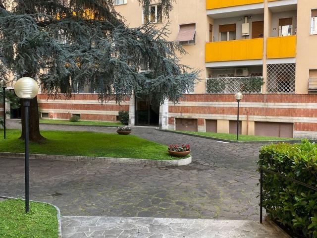 Appartamento in affitto di 80 m² in Via Attilio Friggeri