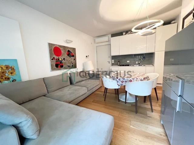 Appartamento in affitto di 80 m² in Via Bafile