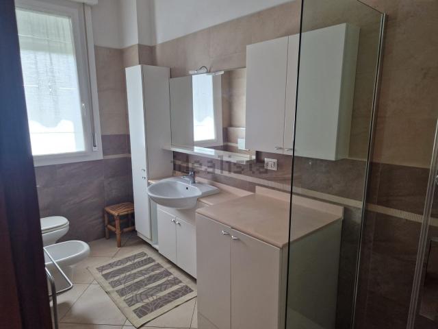 Appartamento in affitto di 80 m² in Via Caduti della Via Fani, 19