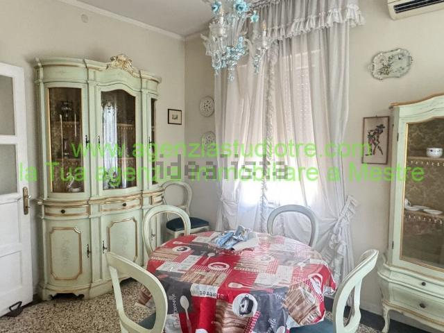 Appartamento in affitto di 80 m² in Via Caposile