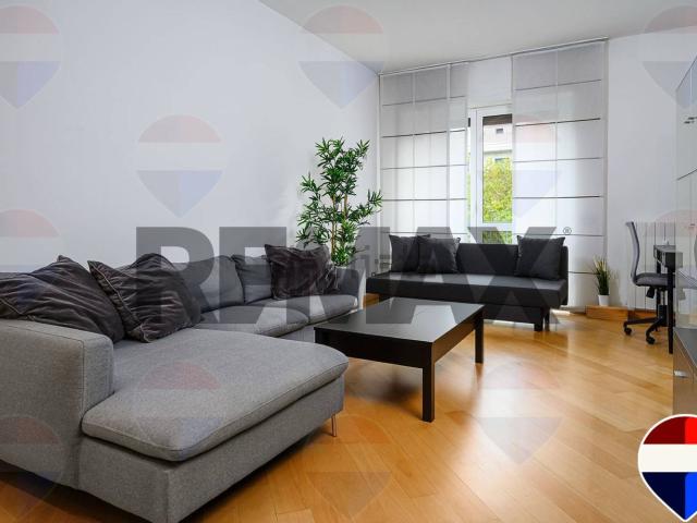 Appartamento in affitto di 80 m² in Via Cenisio, 10