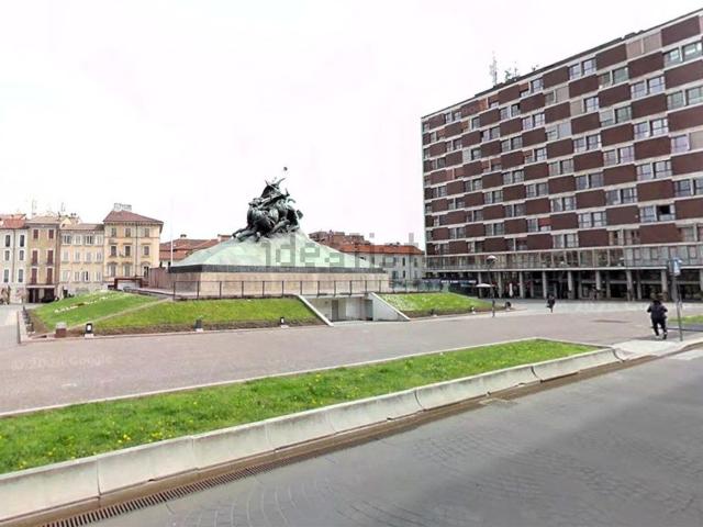 Appartamento in affitto di 80 m² in Via degli Zavattari, 1