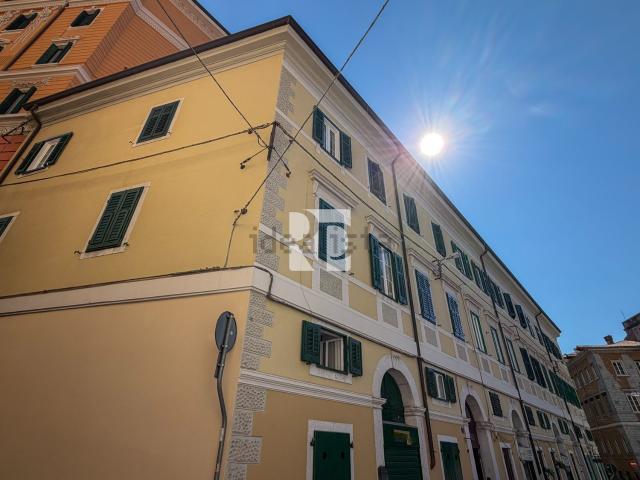 Appartamento in affitto di 80 m² in Via dei Crociferi